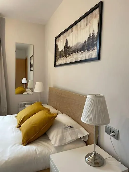 Apartamento El Cadi, Centrico Alojamiento En Puigcerda, Cerdanya.